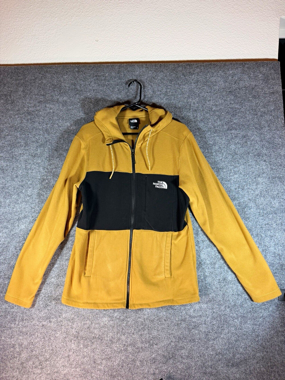 The North Face Men’s Full Zip Hooded Fleece Hoodie Colorblock Tan/Black M